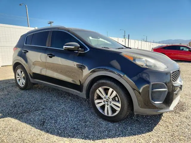KNDPM3AC7J7464666 — 2018 Kia Sportage, фото 4 с аукциона Copart 13.10.2026, Механические повреждения