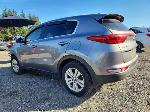 KNDPMCACXJ7421584 — 2018 Kia Sportage, фото 2 с аукциона Copart 13.10.2026, Передняя часть