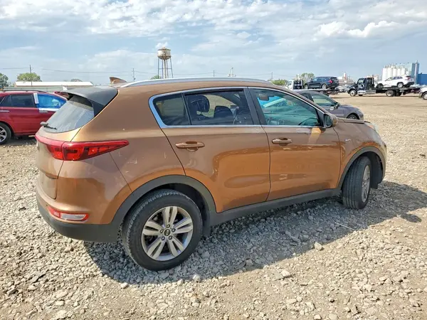 KNDPMCAC4K7548980 — 2019 Kia Sportage, фото 3 с аукциона Copart, Вандализм