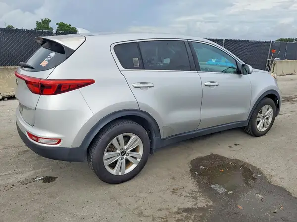 KNDPM3AC6K7590261 — 2019 Kia Sportage, фото 3 с аукциона Copart, Естественный износ