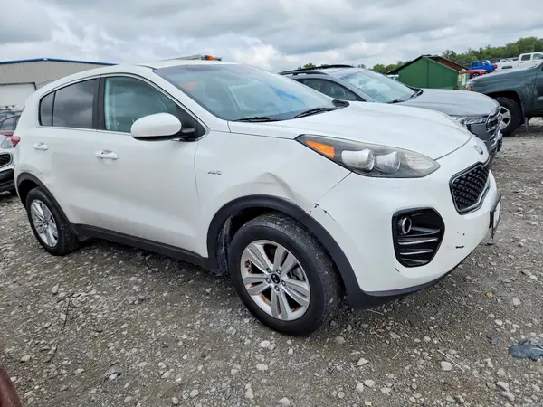 KNDPMCAC4K7503246 — 2019 Kia Sportage, фото 4 с аукциона Copart, Механические повреждения