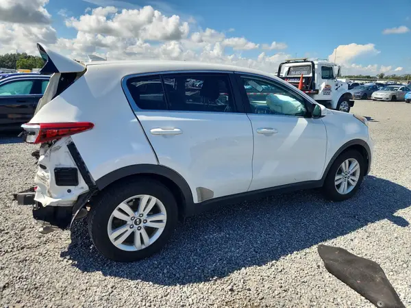 KNDPM3AC8K7558167 — 2019 Kia Sportage, фото 3 с аукциона Copart 06.10.2026, Передняя часть