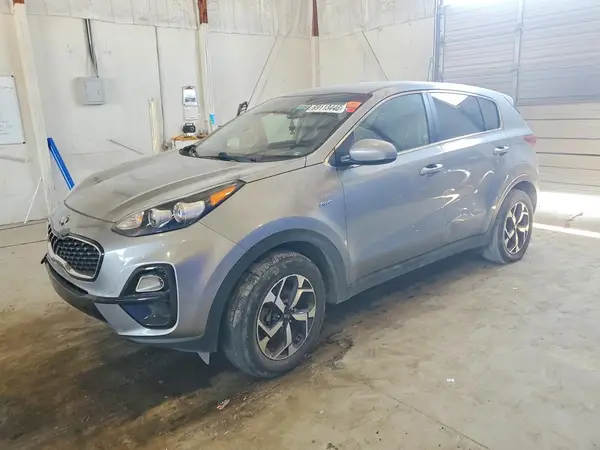 KNDPMCAC8L7708912 — 2020 Kia Sportage, Биологическая или химическая опасность (Biohazard/Chemical), фото до ремонта