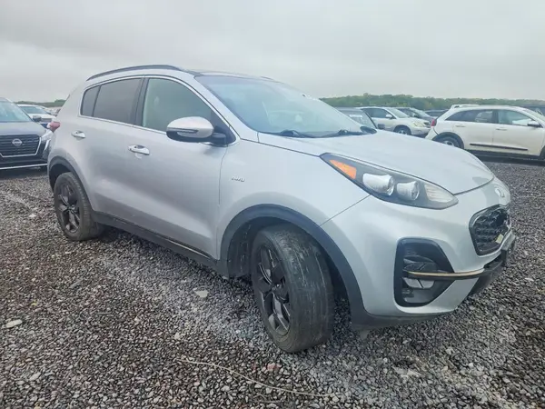 KNDP6CAC3L7638813 — 2020 Kia Sportage, фото 4 с аукциона Copart 13.10.2026, Мелкие вмятины и царапины
