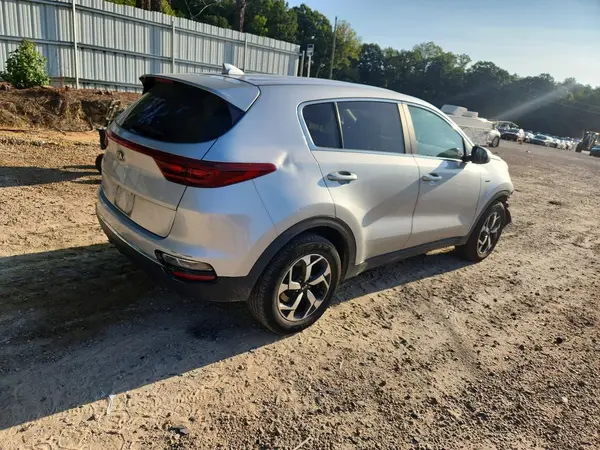 KNDPMCAC3M7931909 — 2021 Kia Sportage, фото 3 с аукциона Copart, Передняя часть