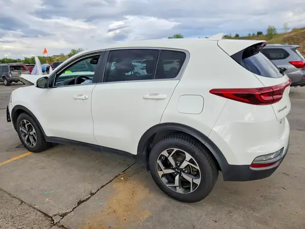 KNDPM3AC4M7864950 — 2021 Kia Sportage, фото 2 с аукциона Copart, Передняя часть
