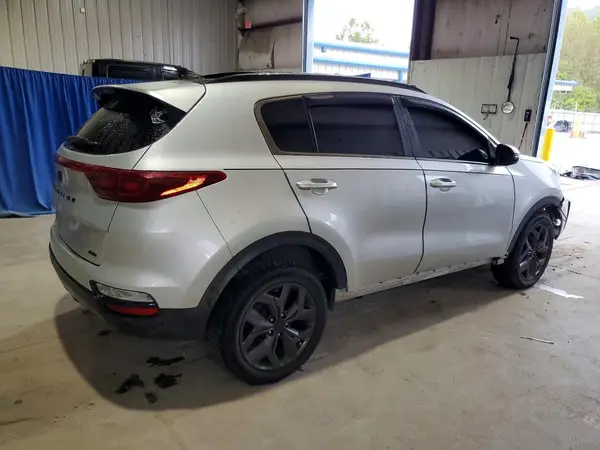 KNDP6CAC3N7950603 — 2022 Kia Sportage, фото 3 с аукциона Copart, Передняя часть
