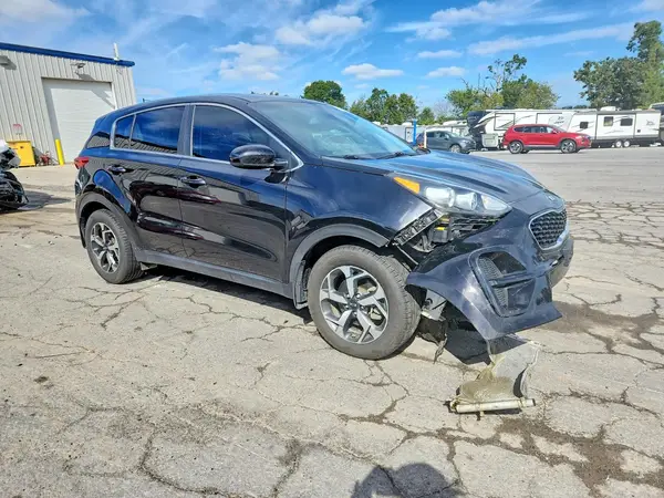 KNDPM3AC2N7988975 — 2022 Kia Sportage, фото 4 с аукциона Copart, Передняя часть
