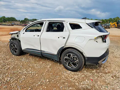 KNDPU3AF6P7105862 — 2023 Kia Sportage, фото 2 с аукциона Copart 30.09.2026, Ремонт не принят