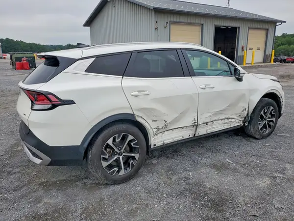 KNDPVCAG7P7025315 — 2023 Kia Sportage, фото 3 с аукциона Copart 12.10.2026, Боковая часть