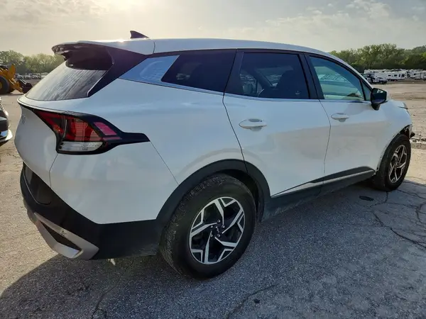 KNDPU3AFXP7132224 — 2023 Kia Sportage, фото 3 с аукциона Copart 28.09.2026, Передняя часть