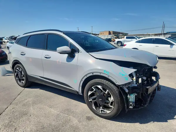 5XYK5CAF8PG011444 — 2023 Kia Sportage, фото 4 с аукциона Copart 08.10.2026, Передняя часть