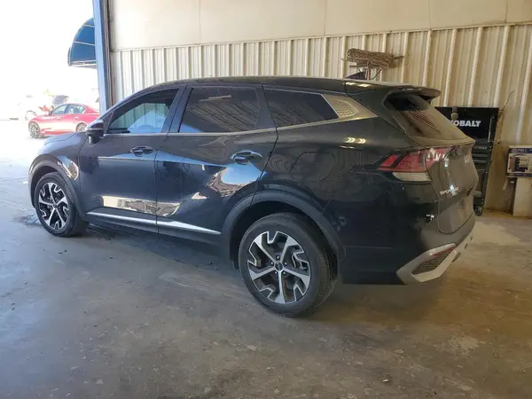5XYK33AF3PG105799 — 2023 Kia Sportage, фото 2 с аукциона Copart, Передняя часть