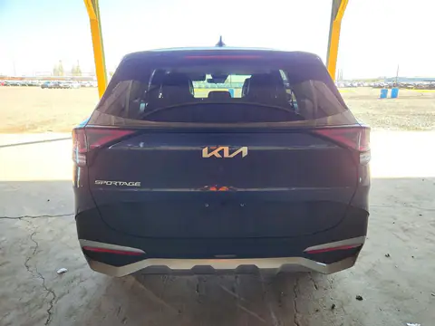 5XYK33AF6PG047042 — 2023 Kia Sportage, фото 6 с аукциона Copart, Передняя часть