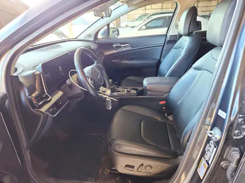 5XYK33AF6PG047042 — 2023 Kia Sportage, фото 7 с аукциона Copart, Передняя часть
