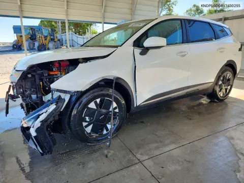 KNDPU3DG8V7430255 — 2027 Kia Sportage, Передняя часть, фото до ремонта