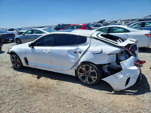 2018 KIA Stinger VIN KNAE45LC5J6034198 фото 2