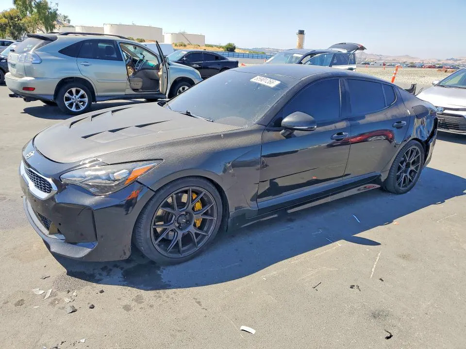 2018 KIA Stinger VIN KNAE35LC8J6022162 фото 1