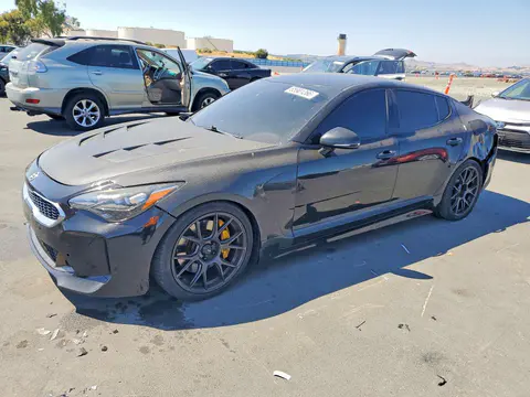 KNAE35LC8J6022162 — 2018 Kia Stinger, Задняя часть (Rear End), фото до ремонта