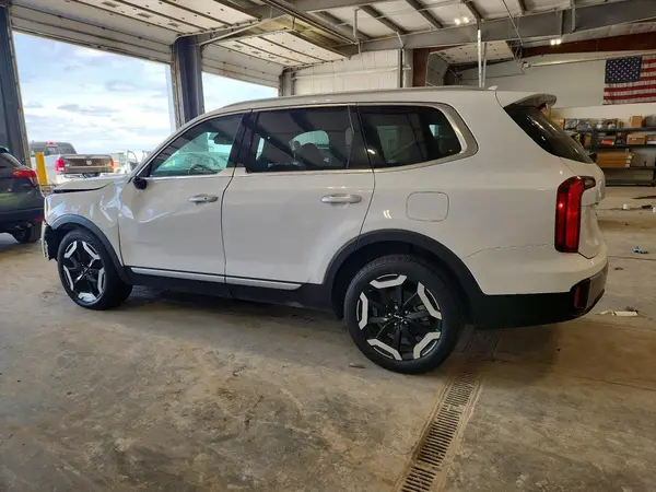 5XYP6DGC0PG344274 — 2023 Kia Telluride, фото 2 с аукциона Copart 06.10.2026, Передняя часть