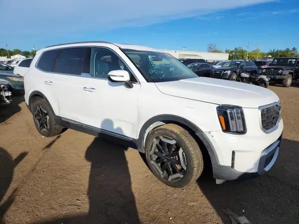 5XYP6DGC6PG367283 — 2023 Kia Telluride, фото 4 с аукциона Copart 13.10.2026, Передняя часть
