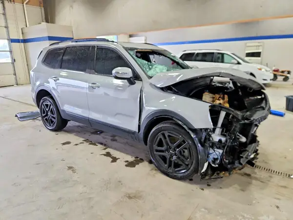 5XYP3DGC8RG479336 — 2024 Kia Telluride, фото 4 с аукциона Copart, Передняя часть