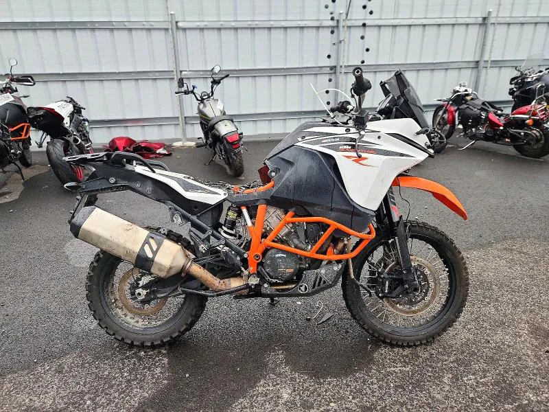 2018 KTM 1090 VIN VBKV49403JM996430 фото 1