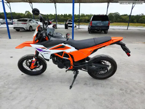 2025 Ktm 690 Smc R VIN MD2J2J401SN200836 фото 3