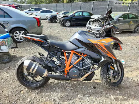 VBKV69408LM923874 — 2020 KTM, Сторона, фото до ремонта