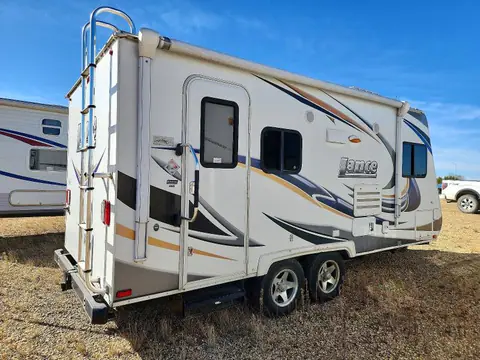 2014 Lance Recreational Vehicle (rv) VIN 56YTT1627DL313327 фото 4