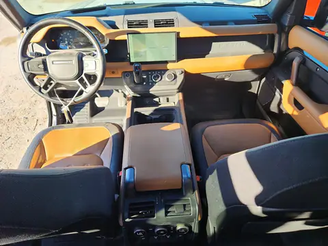 SALEX7RU3N2093679 — 2022 Land Rover Defender, фото 8 с аукциона Copart, Сторона