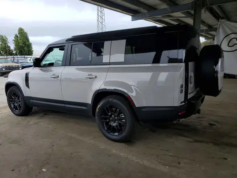 2026 Land Rover Defender VIN SALEJFFUXT2501317 фото 2