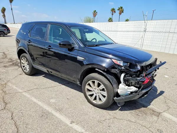 SALCP2RX2JH728306 — 2018 Land Rover Discovery Sport, фото 4 с аукциона Copart, Передняя часть