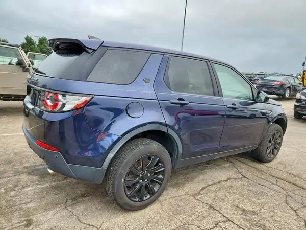SALCP2FXXKH792163 — 2019 Land Rover Discovery Sport, фото 3 с аукциона Copart 14.10.2026, Передняя часть