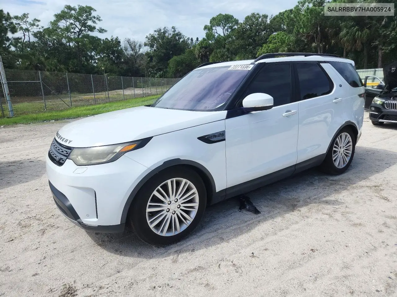 2017 Land Rover Discovery Hse VIN SALRRBBV7HA005924 фото 1