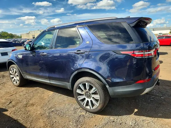 SALRT2RV7JA073427 — 2018 Land Rover Discovery, фото 2 с аукциона Copart, Подтопление