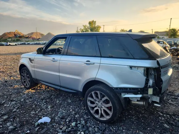 SALWR2EFXGA547752 — 2016 Land Rover Range Rover Sport, фото 2 с аукциона Copart 05.10.2026, Задняя часть