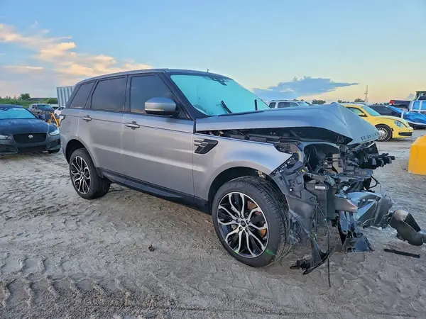 SALWR2SU9NA211560 — 2022 Land Rover Range Rover Sport, фото 4 с аукциона Copart, Передняя часть