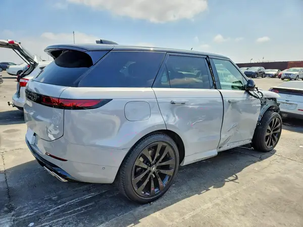 2025 LAND ROVER RANGE ROVER SPORT VIN SAL1L9E98SA461136 фото 3