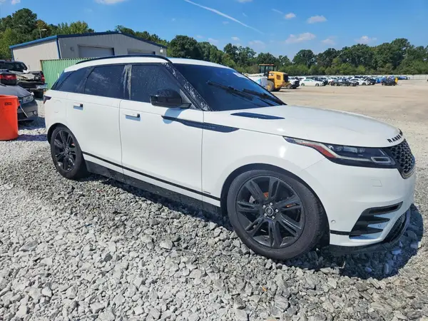2018 LAND ROVER RANGE ROVER VELAR VIN SALYM2RVXJA749281 фото 4