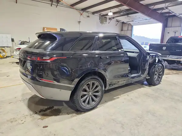 SALYL2RX1JA706176 — 2018 Land Rover Range Rover Velar, фото 3 с аукциона Copart, Передняя часть