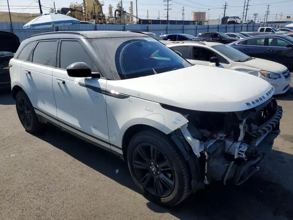 SALYB2RX6JA770720 — 2018 Land Rover Range Rover Velar, фото 4 с аукциона Copart, Передняя часть