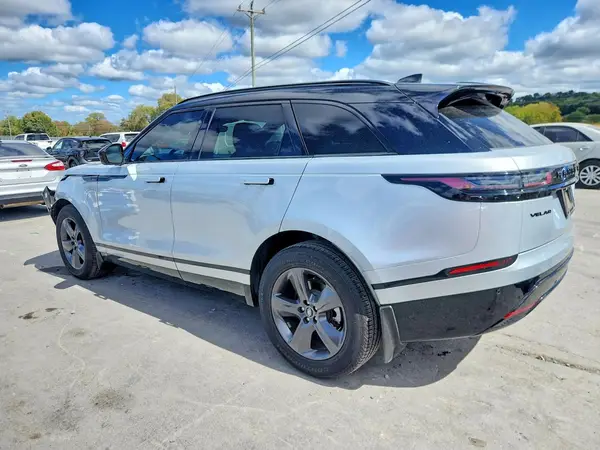 SALYL2EX8RA379387 — 2024 Land Rover Range Rover Velar, фото 2 с аукциона Copart, Передняя часть