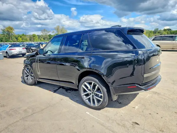 SALKP9FU0TA375235 — 2026 Land Rover Range Rover, фото 2 с аукциона Copart, Передняя часть
