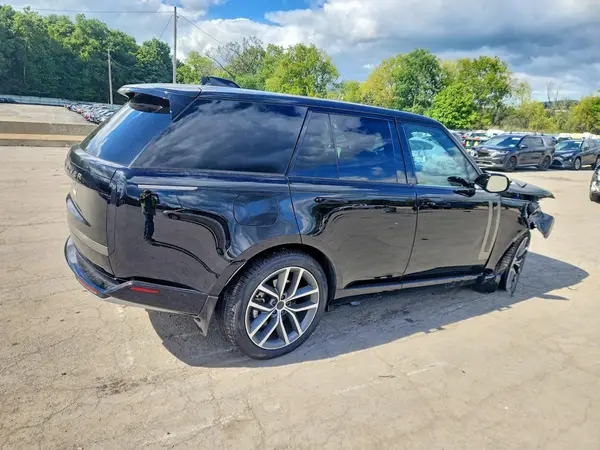SALKP9FU0TA375235 — 2026 Land Rover Range Rover, фото 3 с аукциона Copart, Передняя часть