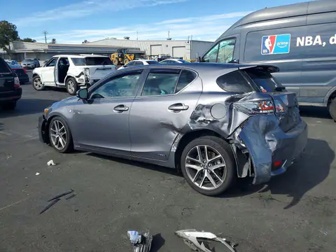 JTHKD5BH1F2234110 — 2015 Lexus CT, фото 2 с аукциона Copart 30.09.2026, Передняя часть