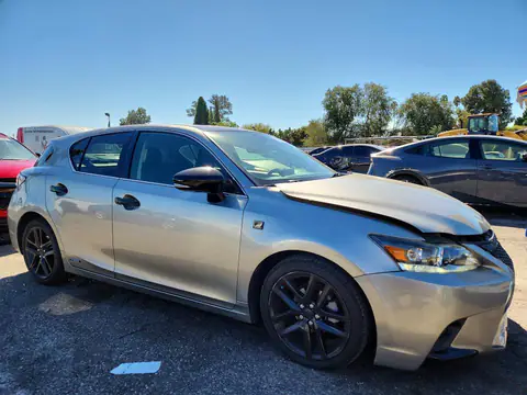 JTHKD5BH8H2280682 — 2017 Lexus CT, фото 4 с аукциона Copart 13.10.2026, Передняя часть