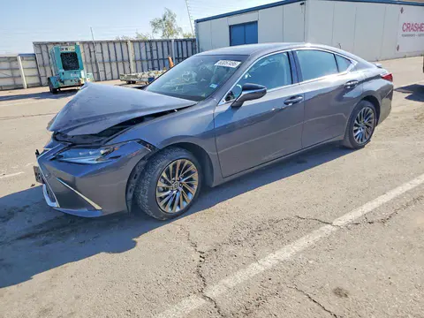 58AFA1C10SU072530 — 2025 Lexus ES 300H, Передняя часть (Front End), фото до ремонта