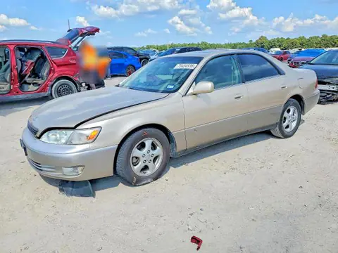 JT8BF28G8X0234853 — 1999 Lexus ES, Передняя часть (Front End), фото до ремонта