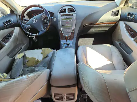 JTHBK1EGXB2424838 — 2011 Lexus ES, фото 8 с аукциона Copart, Передняя часть